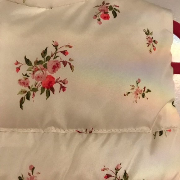 Vest - Picture 4 of 4